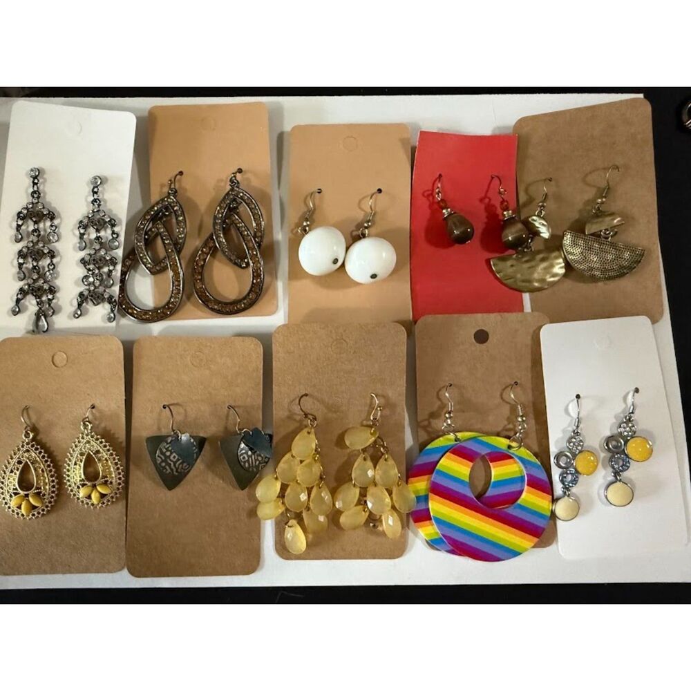 Earrings lot